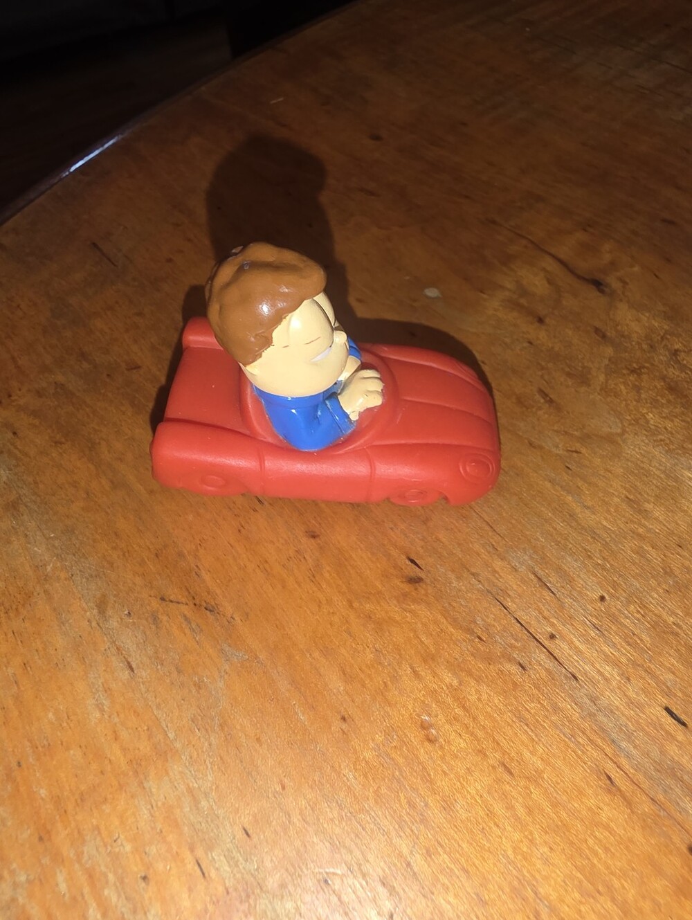 1996 KFC Garfield 500 Grand Prix JON in red toy car 2.5"